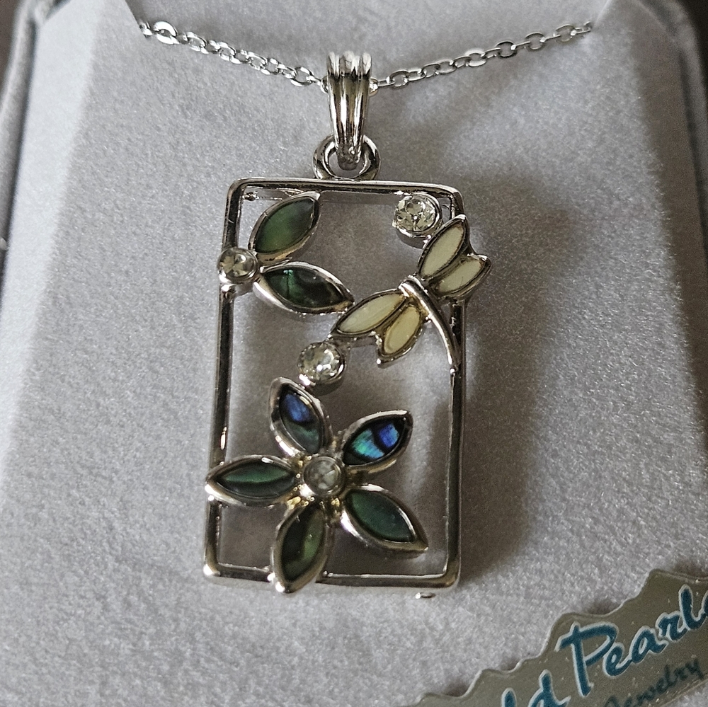 New Wild Pearl Dragonfly Necklace